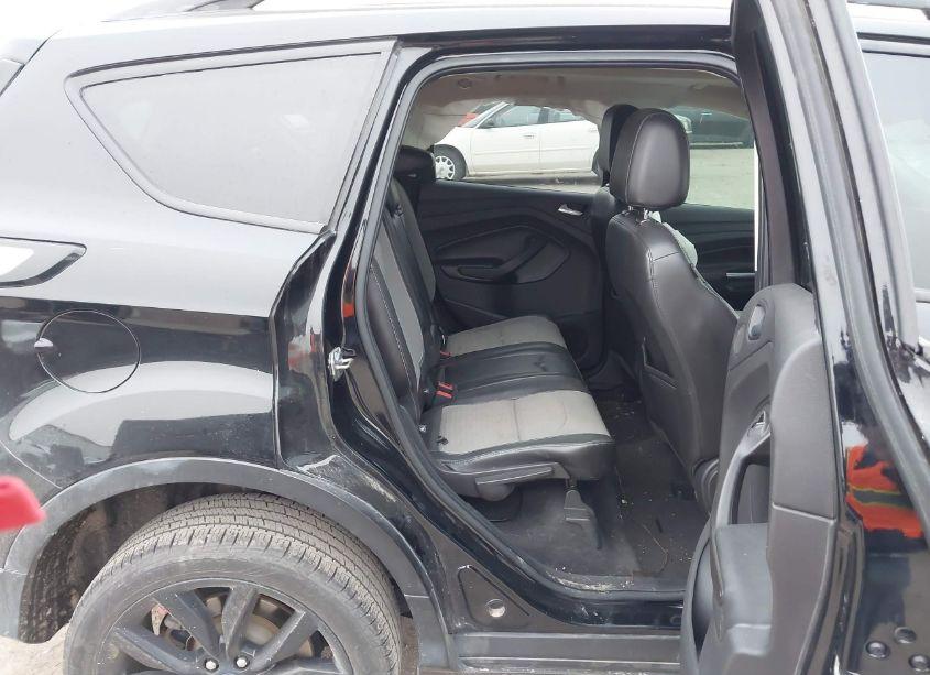 Photo 8 of 2017 Ford Escape SE (VIN 1FMCU0GD9HUB99611)