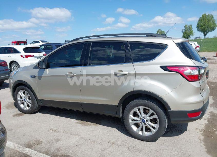 Photo 14 of 2017 Ford Escape SE (VIN 1FMCU0GD9HUC36995)