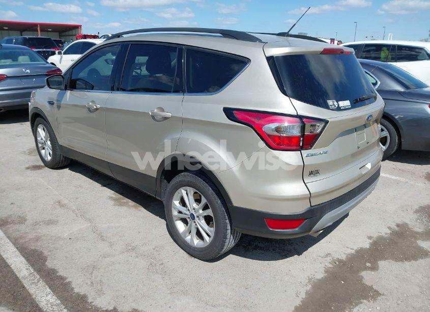 Photo 3 of 2017 Ford Escape SE (VIN 1FMCU0GD9HUC36995)