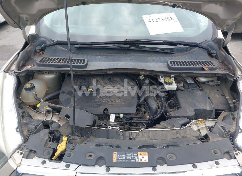 Photo 10 of 2017 Ford Escape SE (VIN 1FMCU0GD9HUC37127)