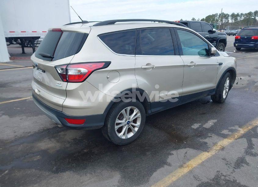 Photo 4 of 2017 Ford Escape SE (VIN 1FMCU0GD9HUC37127)