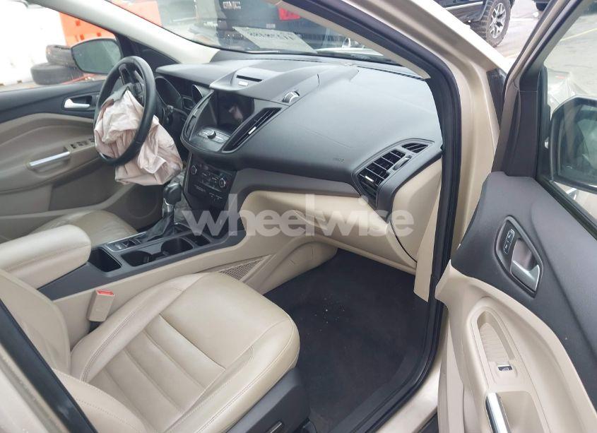 Photo 5 of 2017 Ford Escape SE (VIN 1FMCU0GD9HUC37127)