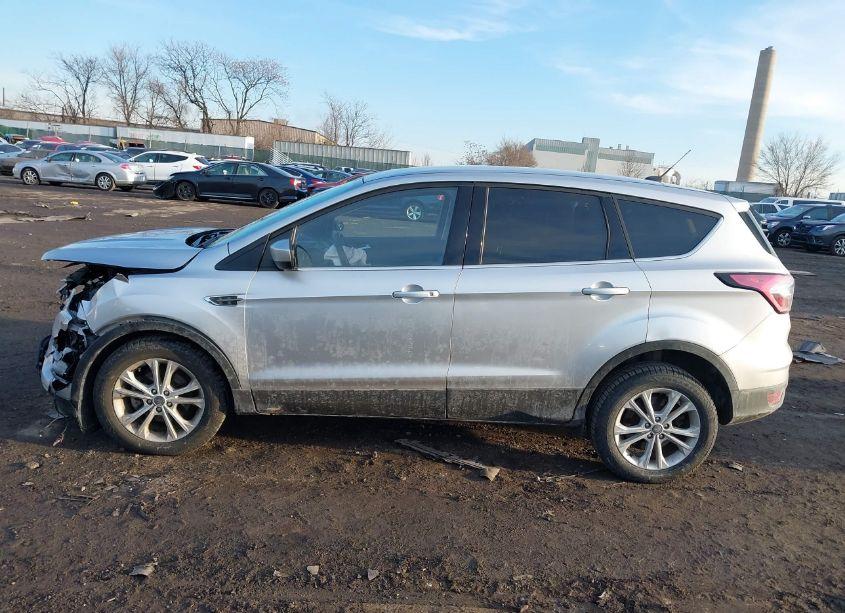 Photo 15 of 2017 Ford Escape SE (VIN 1FMCU0GD9HUC58883)