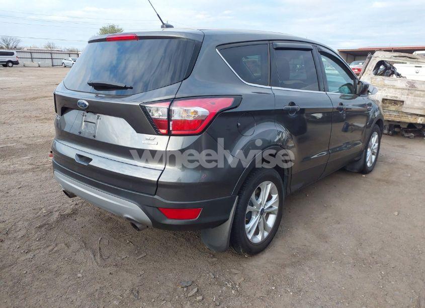 Photo 4 of 2017 Ford Escape SE (VIN 1FMCU0GD9HUD28110)