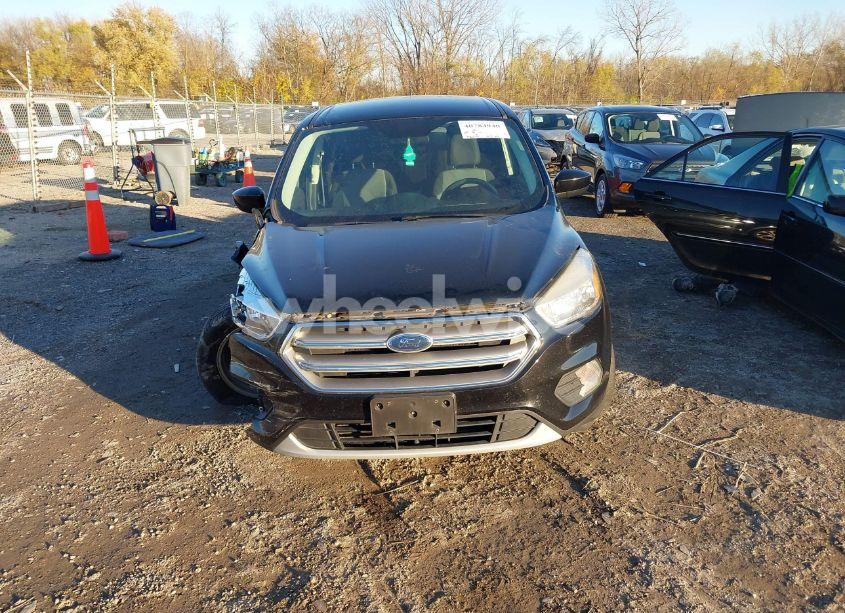 Photo 11 of 2017 Ford Escape SE (VIN 1FMCU0GD9HUE38557)