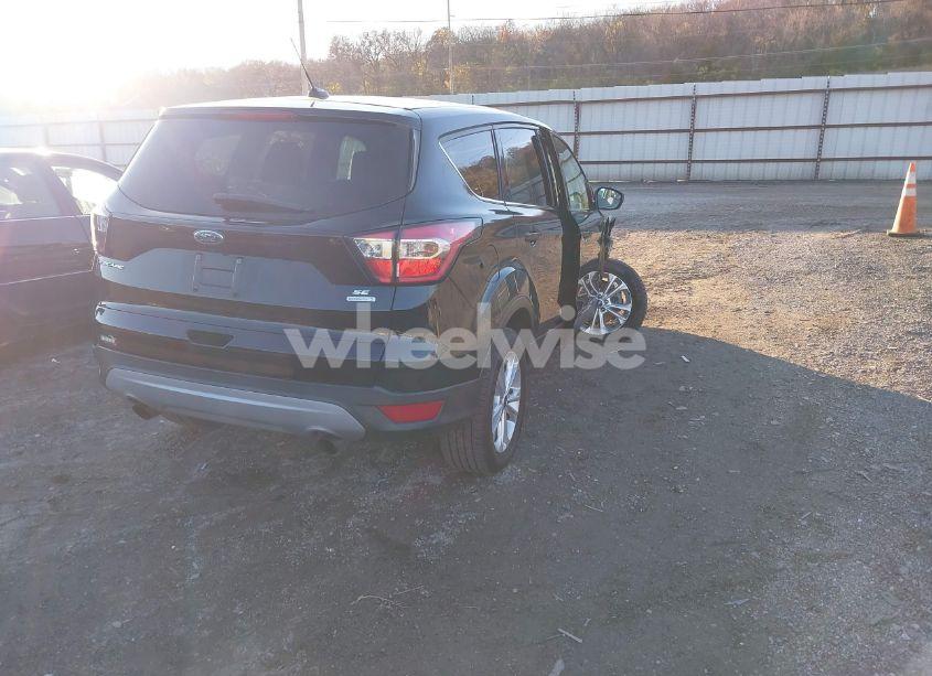 Photo 4 of 2017 Ford Escape SE (VIN 1FMCU0GD9HUE38557)
