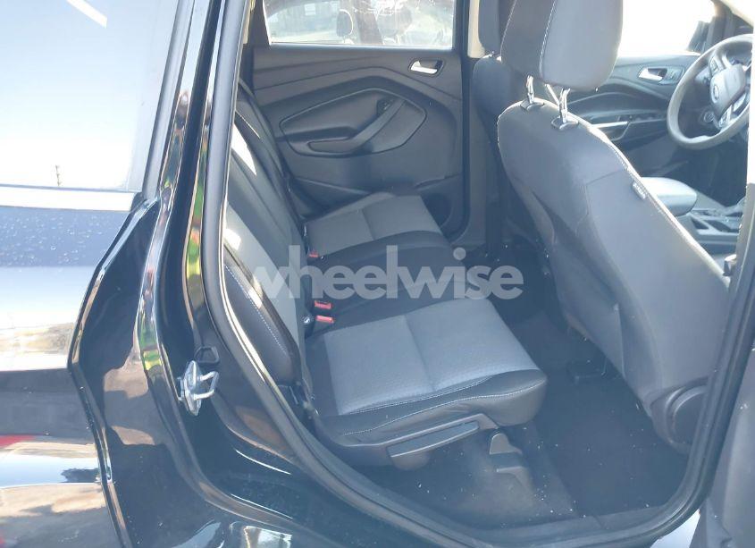 Photo 8 of 2017 Ford Escape SE (VIN 1FMCU0GD9HUE38557)