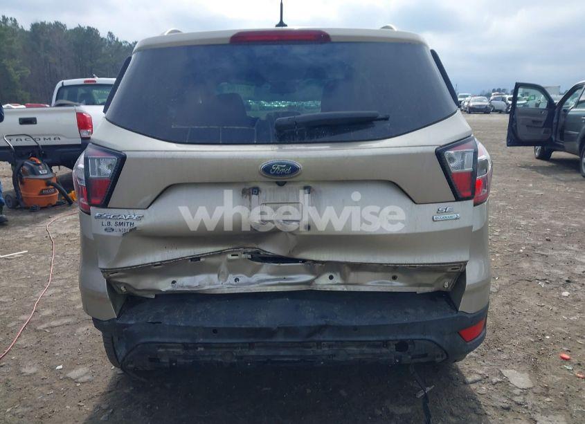 Photo 16 of 2017 Ford Escape SE (VIN 1FMCU0GD9HUE62938)