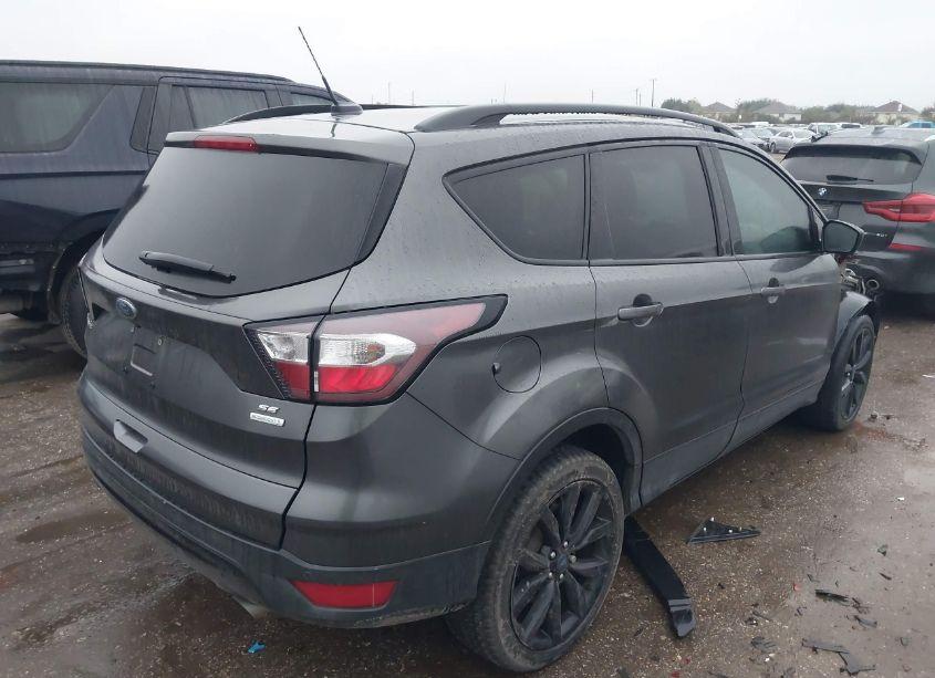 Photo 4 of 2017 Ford Escape SE (VIN 1FMCU0GD9HUE71414)