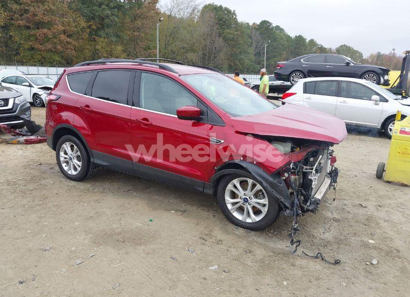 2018 Ford Escape SE (VIN 1FMCU0GD9JUA06802) main photo