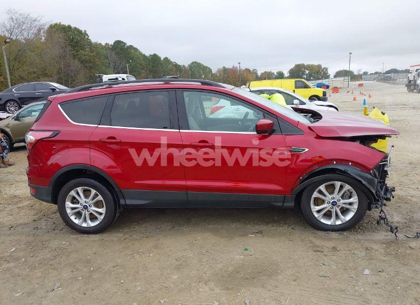 Photo 14 of 2018 Ford Escape SE (VIN 1FMCU0GD9JUA06802)