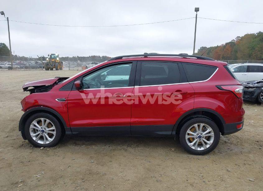 Photo 15 of 2018 Ford Escape SE (VIN 1FMCU0GD9JUA06802)