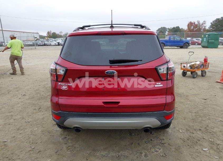 Photo 17 of 2018 Ford Escape SE (VIN 1FMCU0GD9JUA06802)