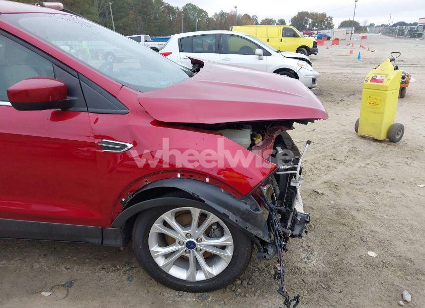 Photo 19 of 2018 Ford Escape SE (VIN 1FMCU0GD9JUA06802)