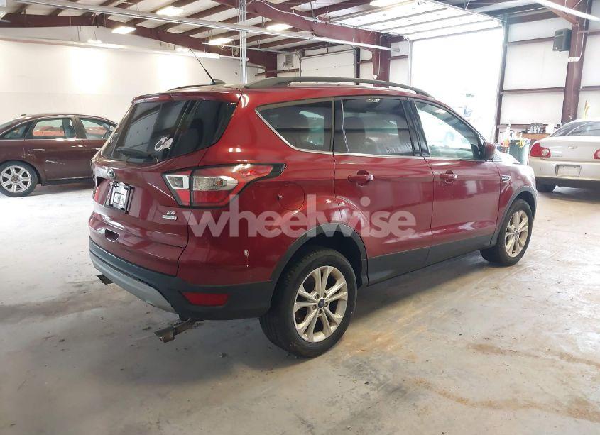 Photo 4 of 2018 Ford Escape SE (VIN 1FMCU0GD9JUA51416)
