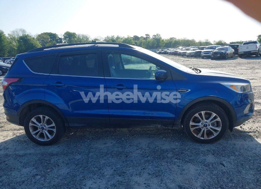 Photo 13 of 2018 Ford Escape SE (VIN 1FMCU0GD9JUA61010)