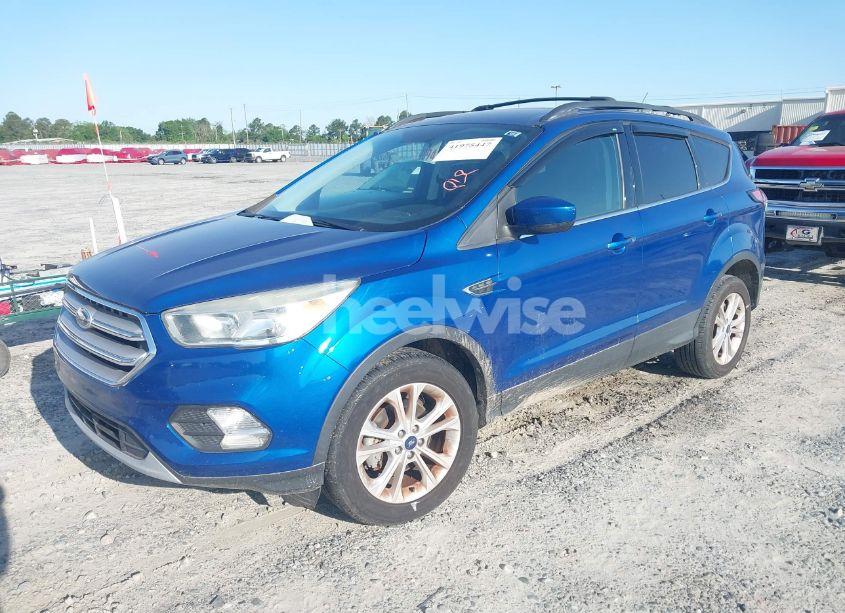Photo 2 of 2018 Ford Escape SE (VIN 1FMCU0GD9JUA61010)