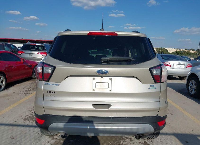 Photo 16 of 2018 Ford Escape SE (VIN 1FMCU0GD9JUA63761)