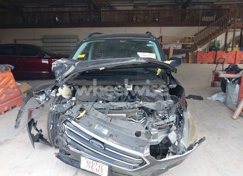 Photo 12 of 2018 Ford Escape SE (VIN 1FMCU0GD9JUA78826)