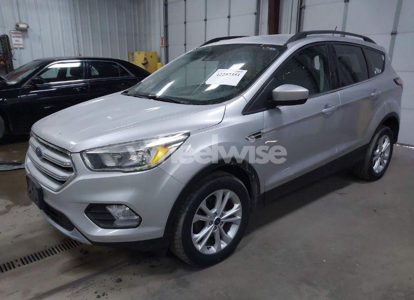 Photo 2 of 2018 Ford Escape SE (VIN 1FMCU0GD9JUA97795)