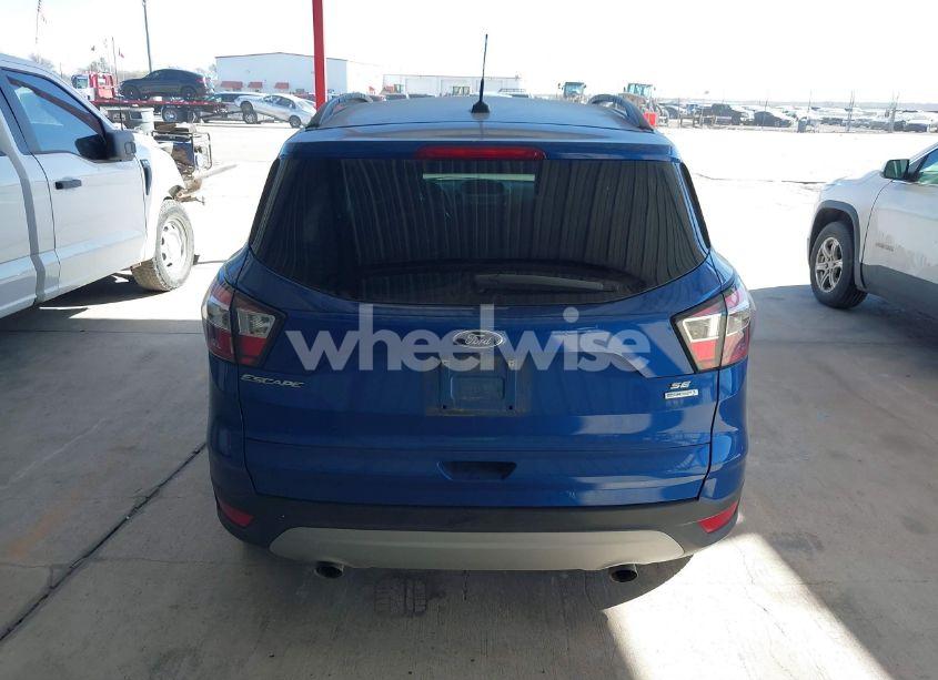 Photo 16 of 2018 Ford Escape SE (VIN 1FMCU0GD9JUC12721)