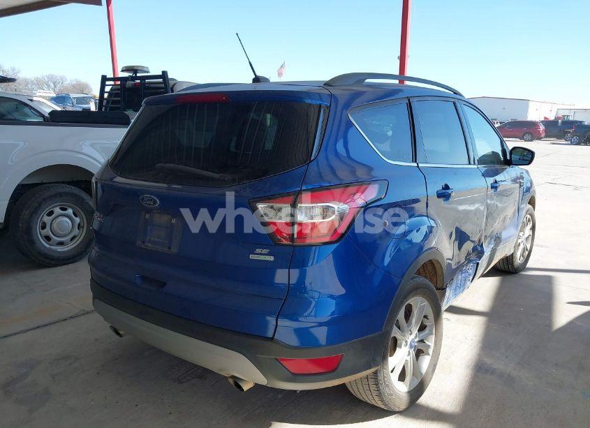 Photo 4 of 2018 Ford Escape SE (VIN 1FMCU0GD9JUC12721)