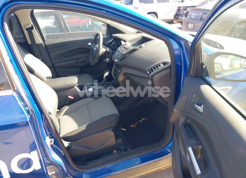 Photo 5 of 2018 Ford Escape SE (VIN 1FMCU0GD9JUC12721)