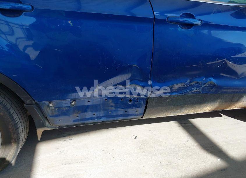 Photo 6 of 2018 Ford Escape SE (VIN 1FMCU0GD9JUC12721)