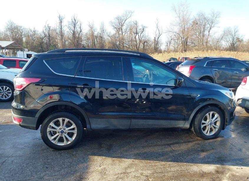 Photo 13 of 2018 Ford Escape SE (VIN 1FMCU0GD9JUD38173)