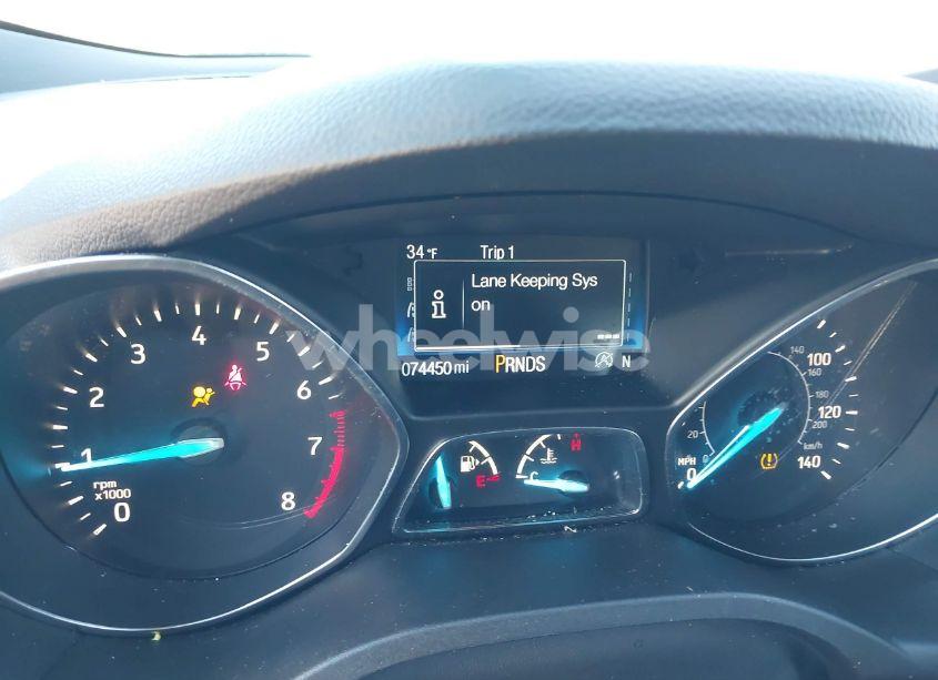 Photo 7 of 2018 Ford Escape SE (VIN 1FMCU0GD9JUD38173)