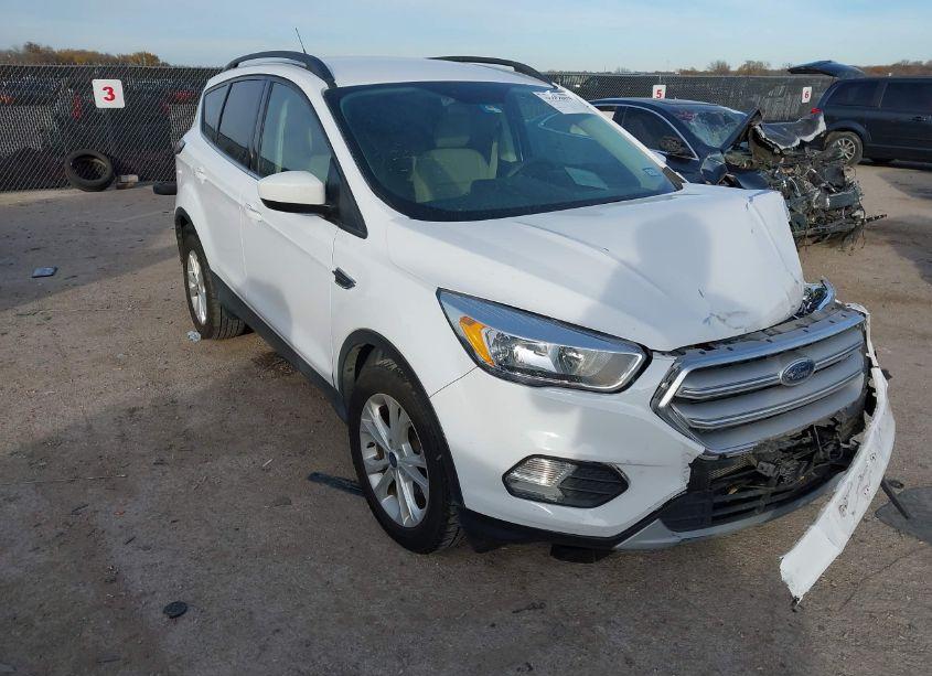 2018 Ford Escape SE (VIN 1FMCU0GD9JUD38383) main photo