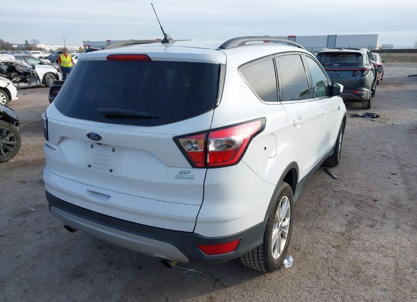 Photo 4 of 2018 Ford Escape SE (VIN 1FMCU0GD9JUD38383)