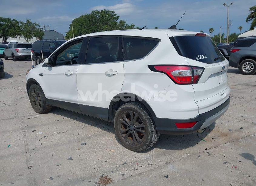Photo 3 of 2018 Ford Escape SE (VIN 1FMCU0GD9JUD55054)