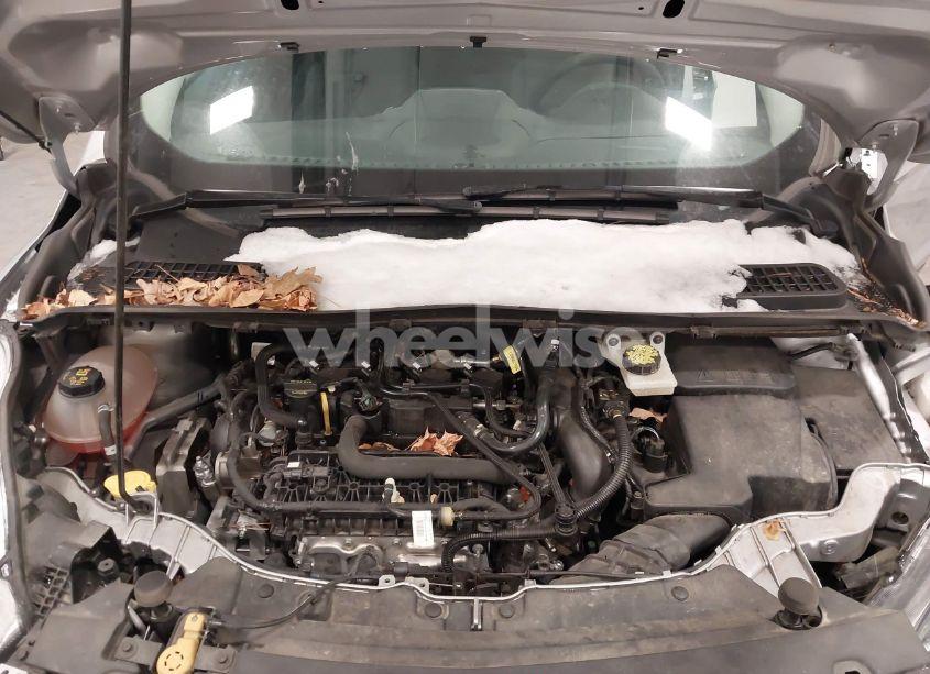 Photo 10 of 2019 Ford Escape SE (VIN 1FMCU0GD9KUB61111)