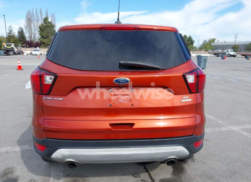 Photo 16 of 2019 Ford Escape SE (VIN 1FMCU0GD9KUB82007)