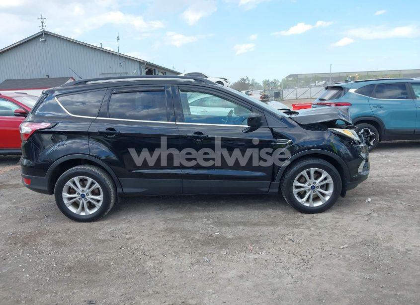 Photo 13 of 2017 Ford Escape SE (VIN 1FMCU0GDXHUA11274)