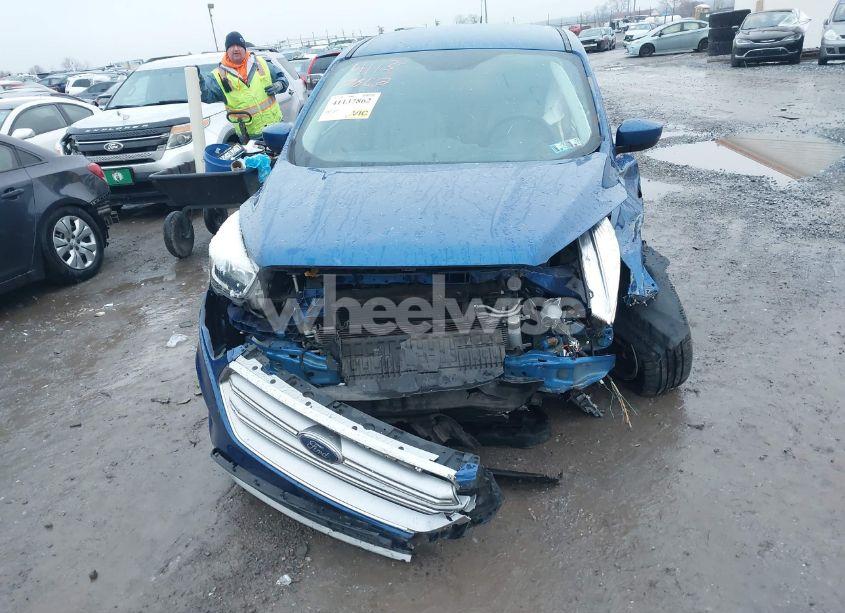 Photo 12 of 2017 Ford Escape SE (VIN 1FMCU0GDXHUA74259)