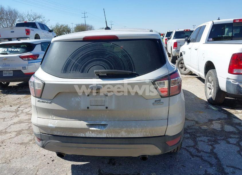 Photo 16 of 2017 Ford Escape SE (VIN 1FMCU0GDXHUA80806)