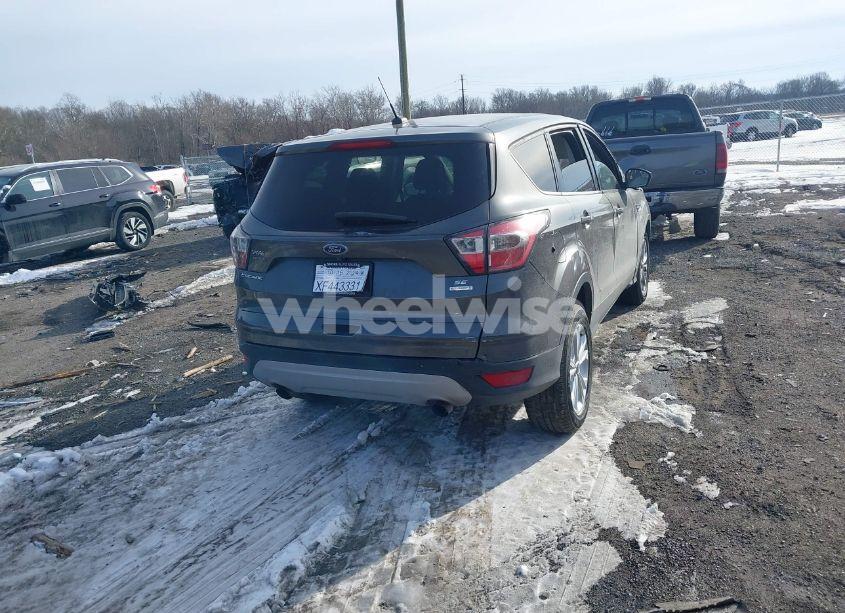 Photo 16 of 2017 Ford Escape SE (VIN 1FMCU0GDXHUB19233)