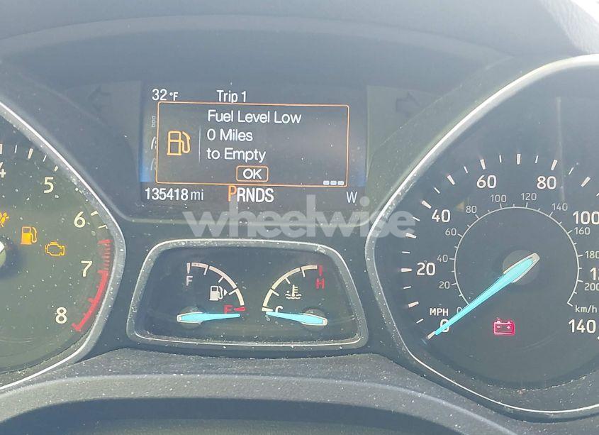 Photo 7 of 2017 Ford Escape SE (VIN 1FMCU0GDXHUB19233)