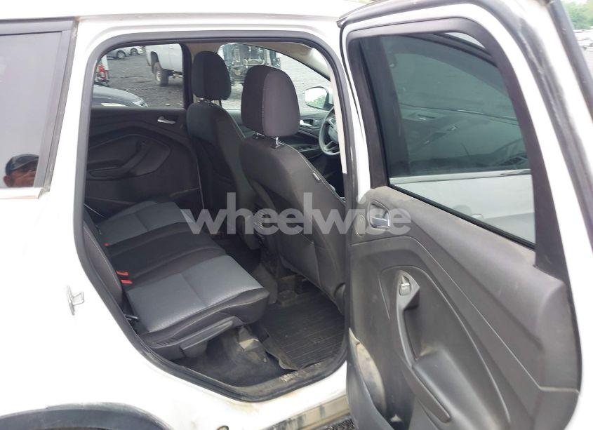 Photo 8 of 2017 Ford Escape SE (VIN 1FMCU0GDXHUB23895)