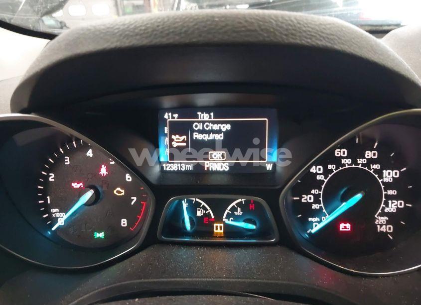 Photo 7 of 2017 Ford Escape SE (VIN 1FMCU0GDXHUB33116)