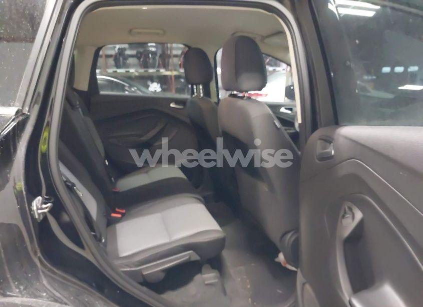 Photo 8 of 2017 Ford Escape SE (VIN 1FMCU0GDXHUB33116)