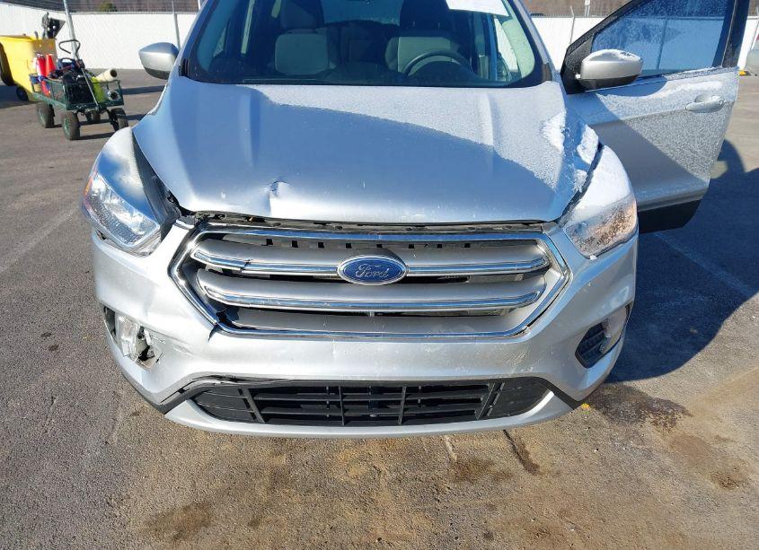 Photo 6 of 2017 Ford Escape SE (VIN 1FMCU0GDXHUB49087)