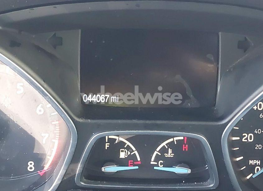 Photo 15 of 2017 Ford Escape SE (VIN 1FMCU0GDXHUB49445)