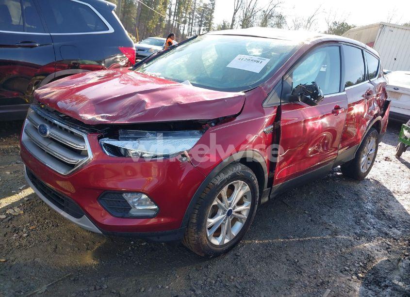 Photo 2 of 2017 Ford Escape SE (VIN 1FMCU0GDXHUB49445)