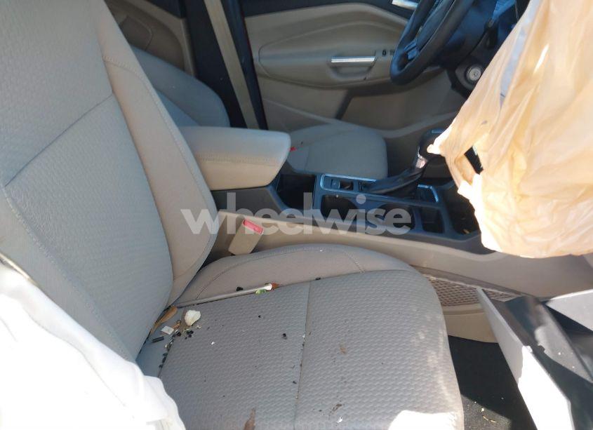 Photo 5 of 2017 Ford Escape SE (VIN 1FMCU0GDXHUB49445)