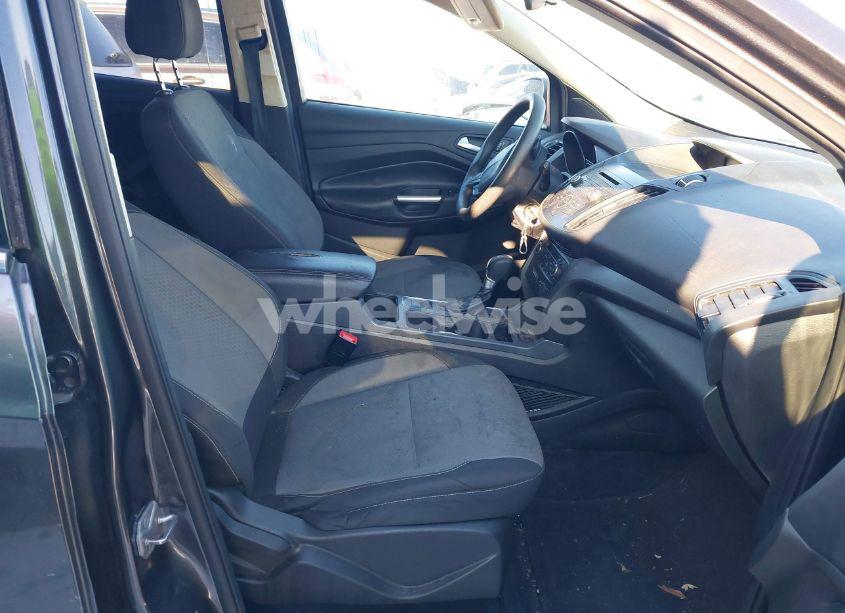 Photo 5 of 2017 Ford Escape SE (VIN 1FMCU0GDXHUB51079)