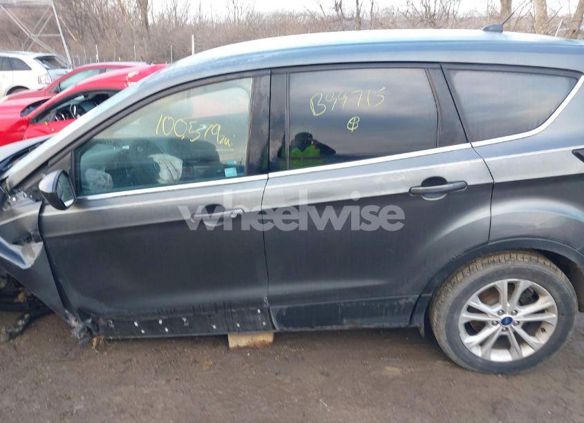 Photo 14 of 2017 Ford Escape SE (VIN 1FMCU0GDXHUB99715)