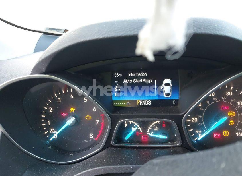 Photo 7 of 2017 Ford Escape SE (VIN 1FMCU0GDXHUB99715)